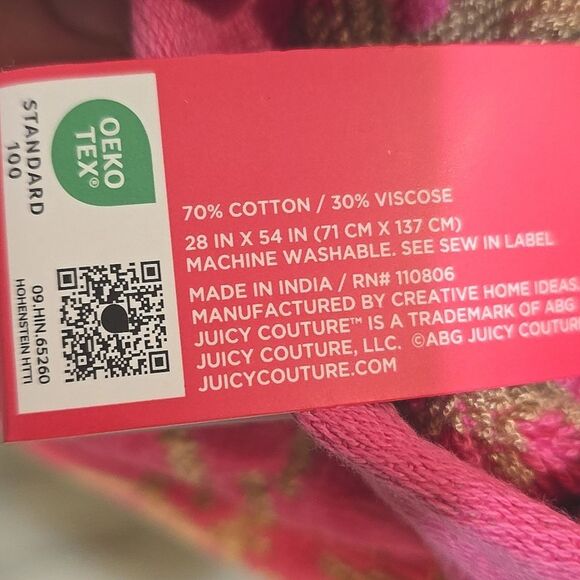 Juicy Couture Home Juicy Logo Heart Locket On Chains Bath & Hand Towel Set - Picture 8 of 10